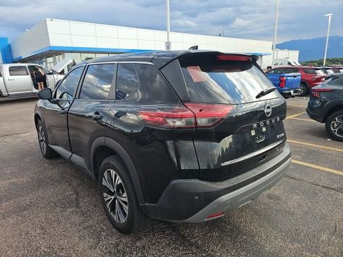 Used 2023 Nissan Rogue SV AWD/4WD image 6