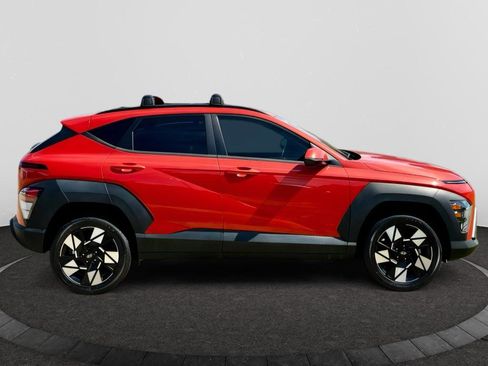 Used 2025 Hyundai Kona SEL AWD/4WD image 4