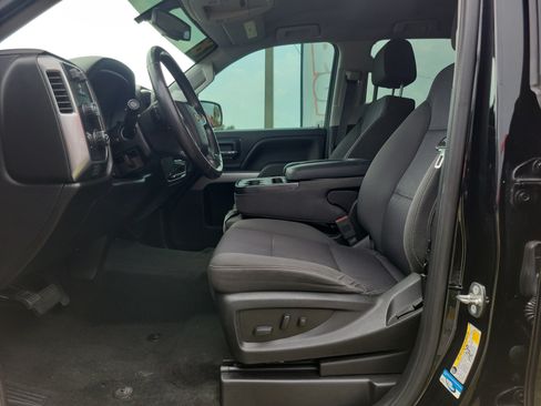 Used 2018 Chevrolet Silverado 1500 LT w/ Midnight Edition AWD/4WD image 9