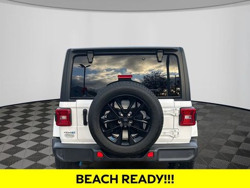 Used 2022 Jeep Wrangler Unlimited Sahara w/ Safety Group image 6