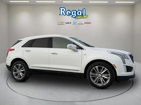 Used 2024 Cadillac XT5 Premium Luxury w/ Technology Package FWD image 1