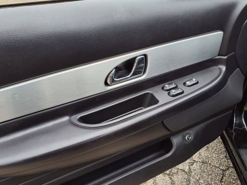 Used 2003 Ford Thunderbird Deluxe image 7