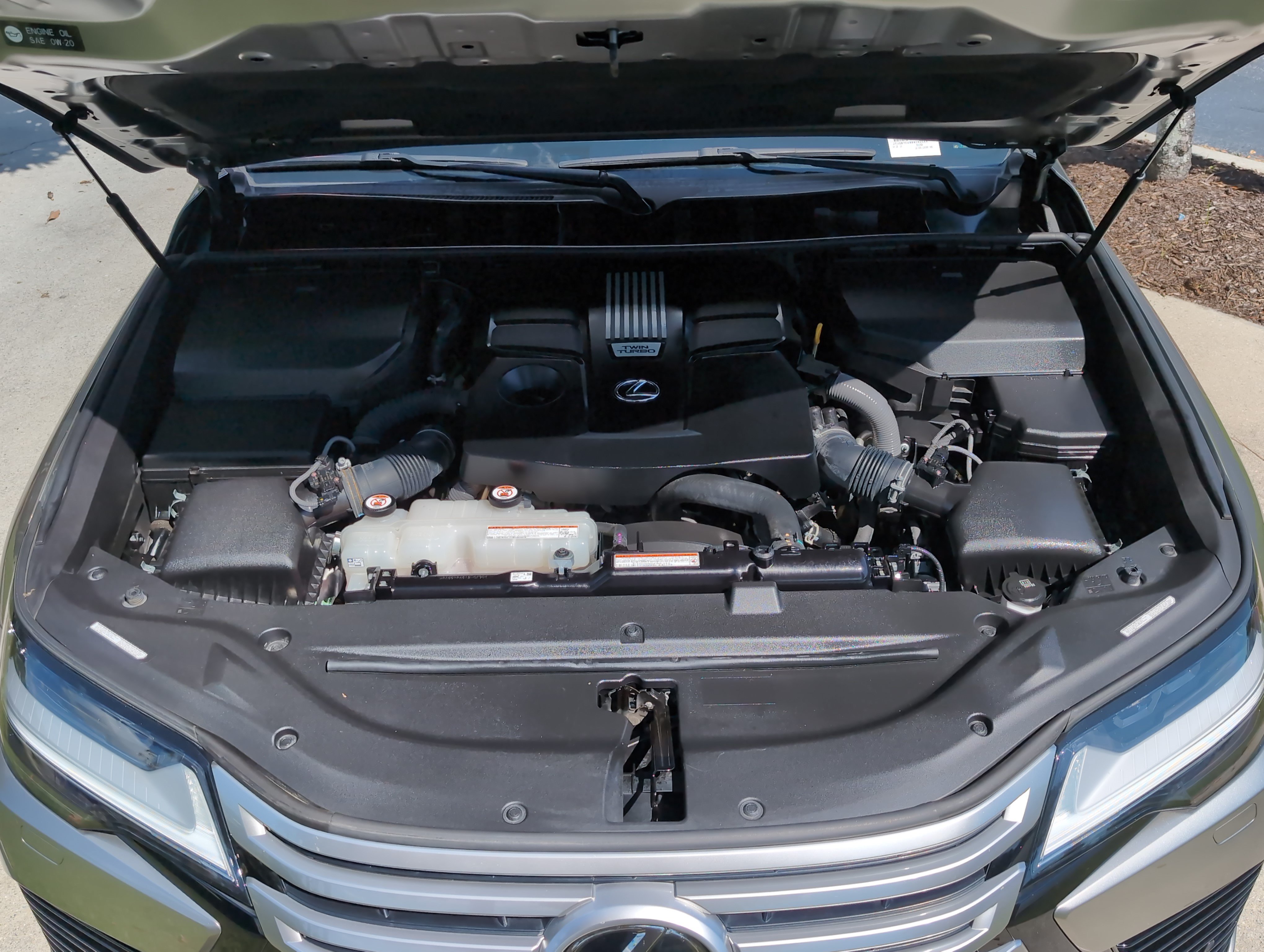 Used 2024 Lexus LX 600 4WD w/ Luxury Package image 35