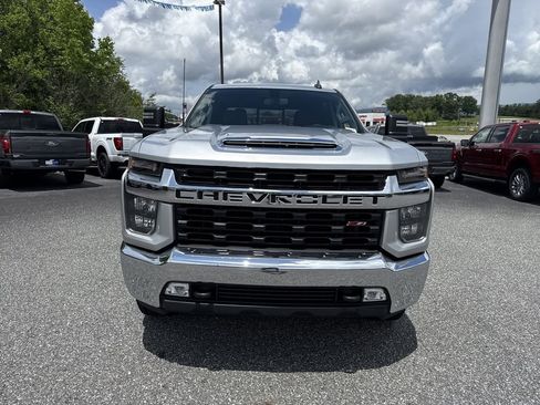 Used 2022 Chevrolet Silverado 2500 LT w/ Convenience Package AWD/4WD image 2