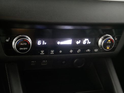 Used 2022 Mitsubishi Outlander SE image 23