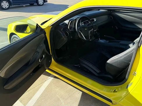 Used 2014 Chevrolet Camaro LT w/ RS Package image 8