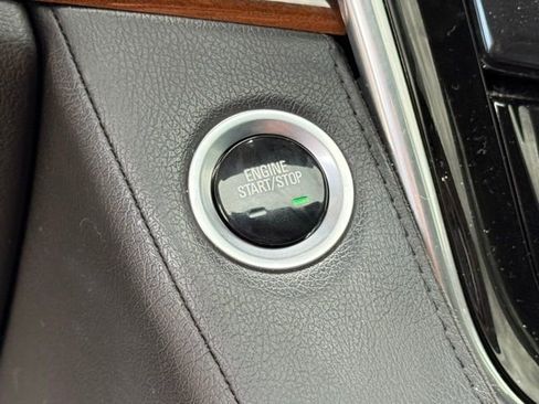 Used 2019 Cadillac Escalade Premium Luxury image 26