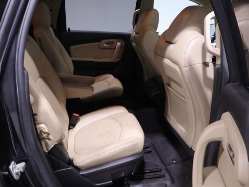 Used 2011 Chevrolet Traverse LTZ AWD/4WD image 24