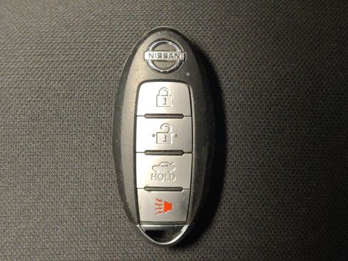 Used 2024 Nissan Sentra SV FWD image 32