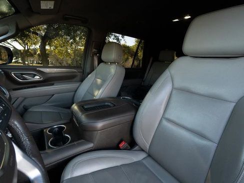 Used 2021 GMC Yukon SLT w/ SLT Luxury Package image 21