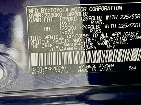 Certified 2024 Toyota Venza XLE image 28