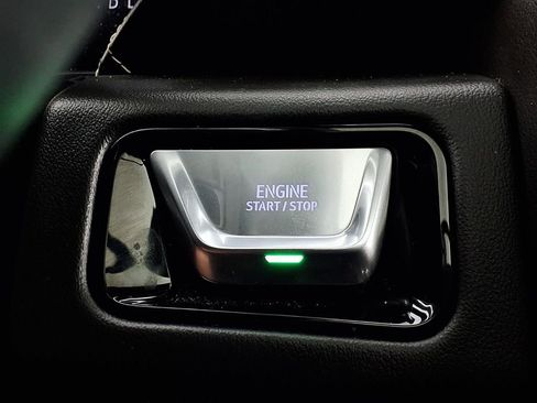 Used 2025 GMC Yukon Elevation w/ Elevation Premium Package image 15