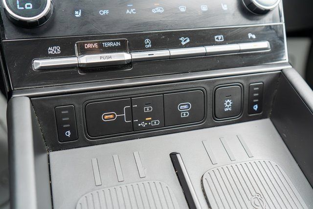Used 2024 Hyundai Santa Fe Calligraphy AWD/4WD image 40