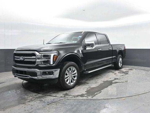Used 2025 Ford F150 Lariat w/ Equipment Group 501A Mid AWD/4WD image 5