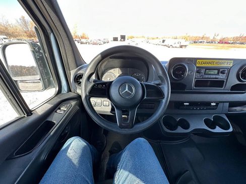 Used 2019 Mercedes-Benz Sprinter 170 image 24