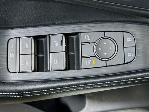 Used 2023 Nissan Rogue SL w/ SL Premium Package image 15