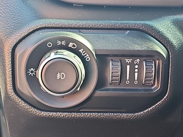 Used 2022 Jeep Wrangler Unlimited Sport AWD/4WD image 21