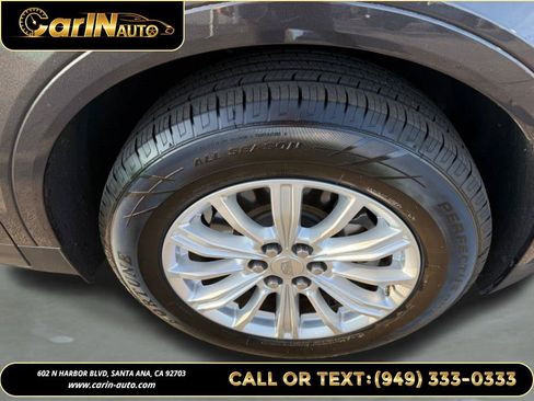 Used 2019 Cadillac XT5 FWD image 24