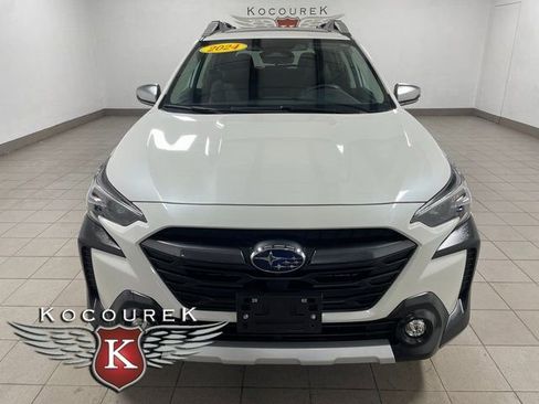 Used 2024 Subaru Outback Touring AWD/4WD image 2
