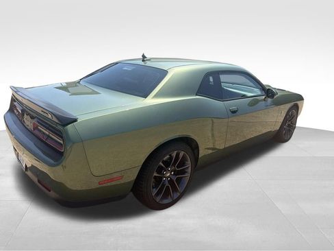 Used 2022 Dodge Challenger R/T Scat Pack w/ Plus Package RWD image 4