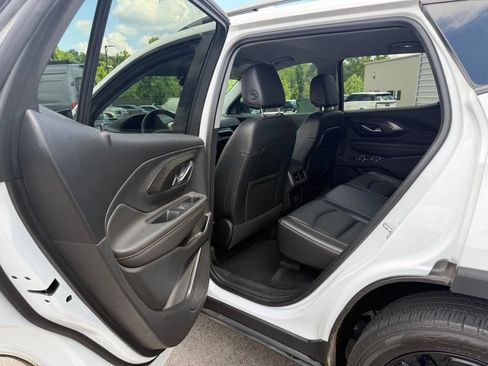 Used 2020 GMC Terrain SLT w/ Preferred Package FWD image 18