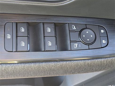 New 2026 Nissan Kicks SV w/ SV Premium Package image 12