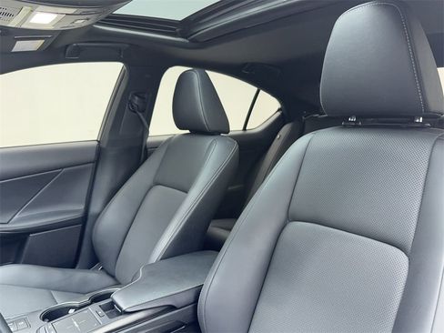 Used 2024 Lexus IS 300 w/ Comfort Package image 33