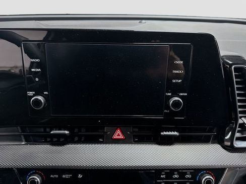 Used 2023 Kia Sportage LX image 12