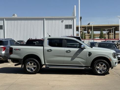 Used 2024 Ford Ranger Lariat w/ Trailer Tow Package AWD/4WD image 3