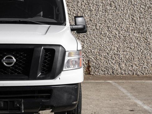 Used 2018 Nissan NV 2500 SV w/ Navigation Package image 38