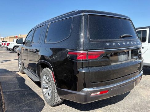 Used 2022 Jeep Wagoneer Series II RWD image 3
