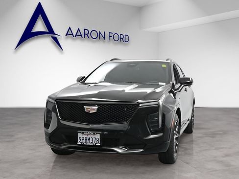 Used 2024 Cadillac XT4 Sport image 7