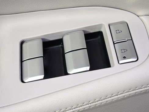 New 2026 Lincoln Navigator Reserve w/ Jet Appearance Package image 24