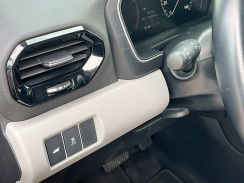 Used 2024 Honda Pilot Touring image 10