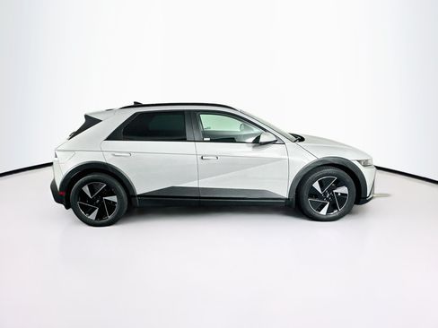 Used 2025 Hyundai Ioniq 5 SEL RWD image 10