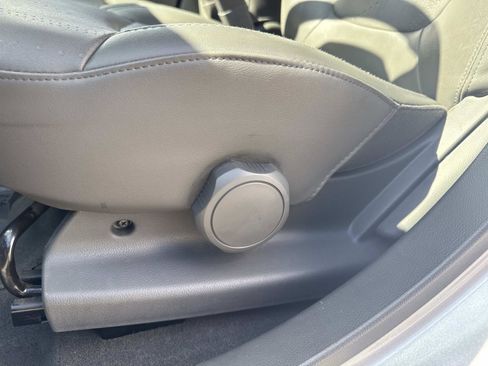 Used 2016 Chevrolet Spark LT image 15