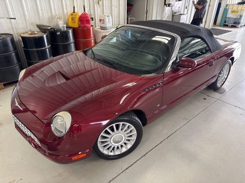 Used 2004 Ford Thunderbird RWD image 4
