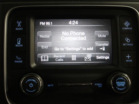 Used 2022 RAM 1500 Classic SLT image 13