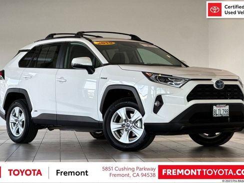 Certified 2019 Toyota RAV4 XLE w/ Convenience Package AWD/4WD image 1