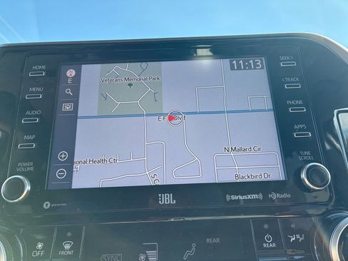 Used 2021 Toyota Highlander Limited image 21