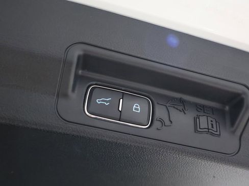 Used 2024 Ford Explorer XLT w/ Equipment Group 202A image 14