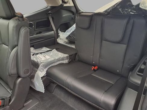 New 2026 Subaru Ascent Limited image 38