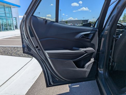 Certified 2026 Chevrolet Trax LT w/ LT Convenience Package FWD image 25