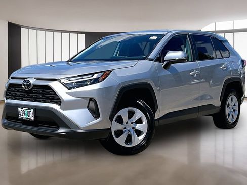 Used 2024 Toyota RAV4 LE AWD/4WD image 2