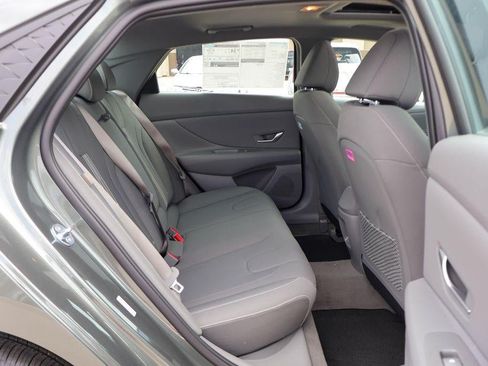 New 2026 Hyundai Elantra SEL Sport FWD image 10