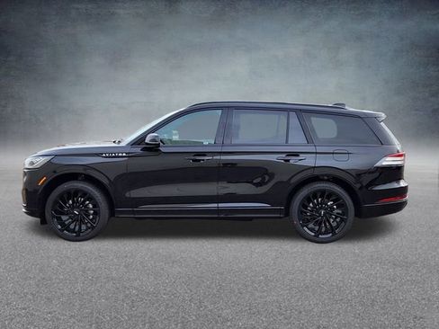 New 2026 Lincoln Aviator Reserve w/ Jet Appearance Package image 4
