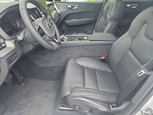 New 2026 Volvo XC60 T8 Ultra w/ Protection Package Premier AWD/4WD image 21