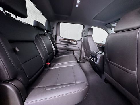 Used 2023 GMC Sierra 1500 SLT w/ SLT Premium Package image 32