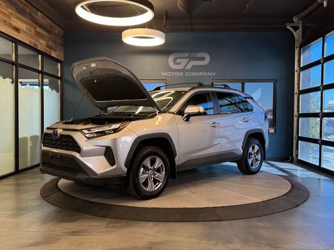 Used 2024 Toyota RAV4 XLE AWD/4WD image 22