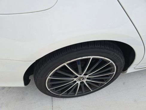 Used 2021 Mercedes-Benz C 300 Sedan image 4